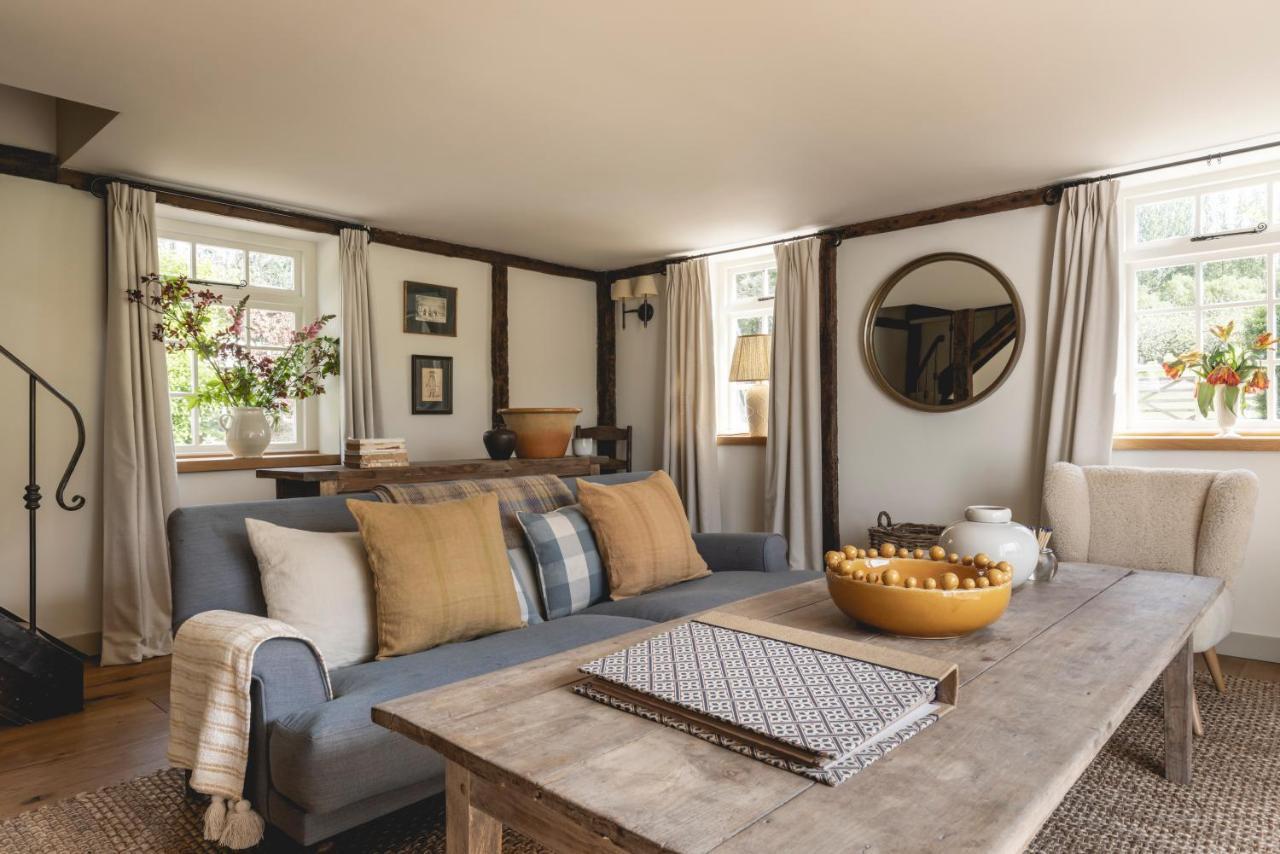 Cosy Cottage With Beautiful Garden, Hottub & Sauna Marden  Exteriér fotografie